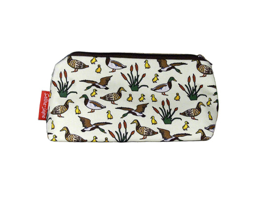 Ducks cosmetic bag with charming bird illustration on durable polyester fabric with colour-coordinated zipper