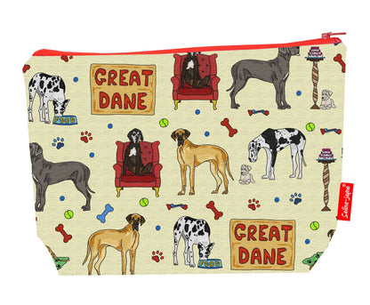 Premium Great Dane wash bag with practical 29cm size and vibrant HD print