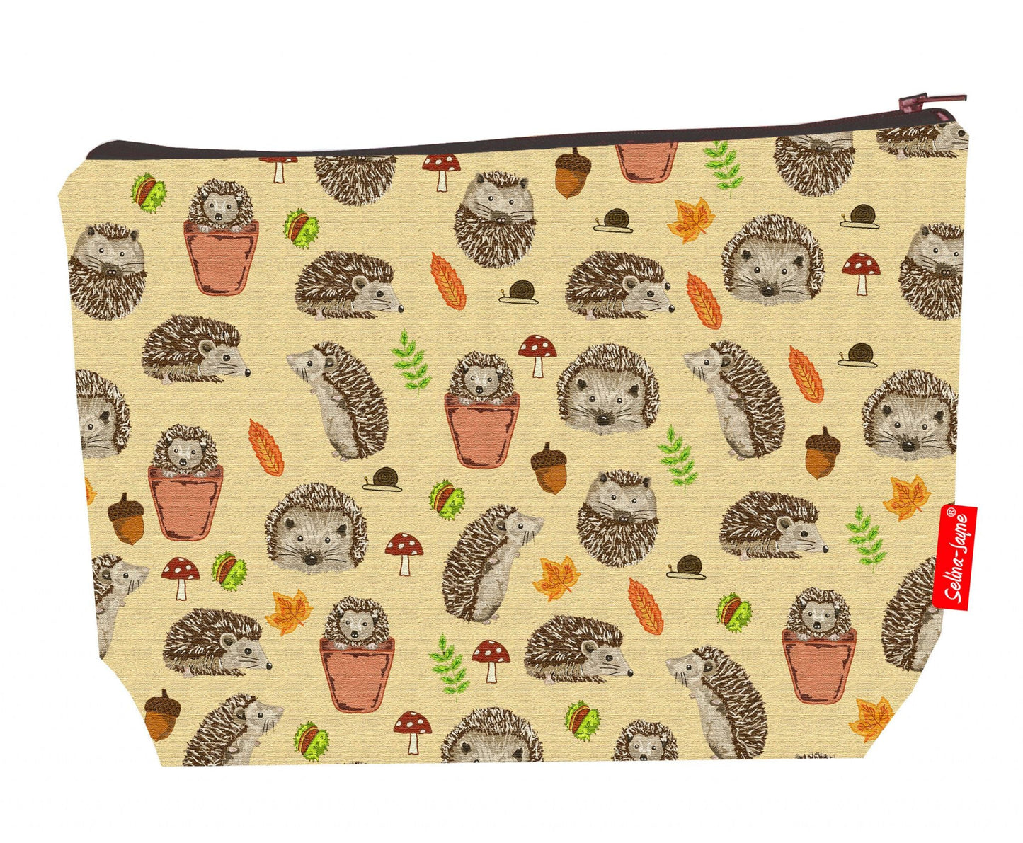 Premium 29cm wildlife wash bag perfect for hedgehog lovers