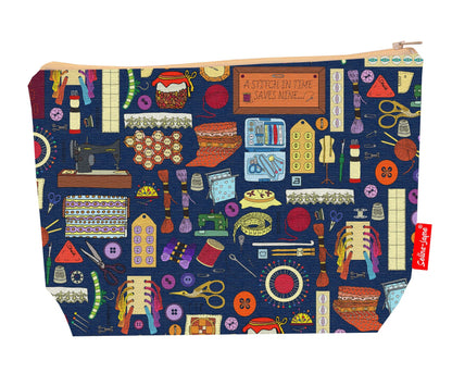 Premium quilter wash bag featuring sewing design - practical 29cm travel size